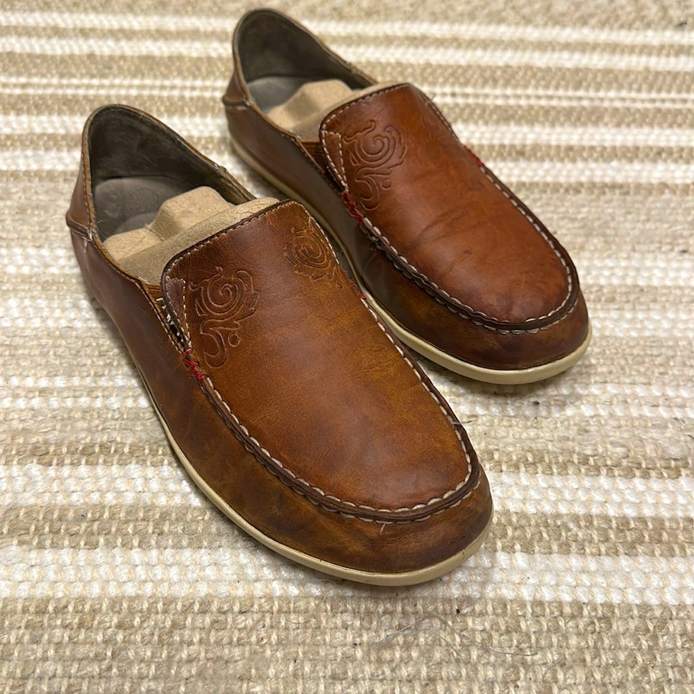 OluKai Nohea Nubuck Loafer Slip-on Shoe Caramel Leather
